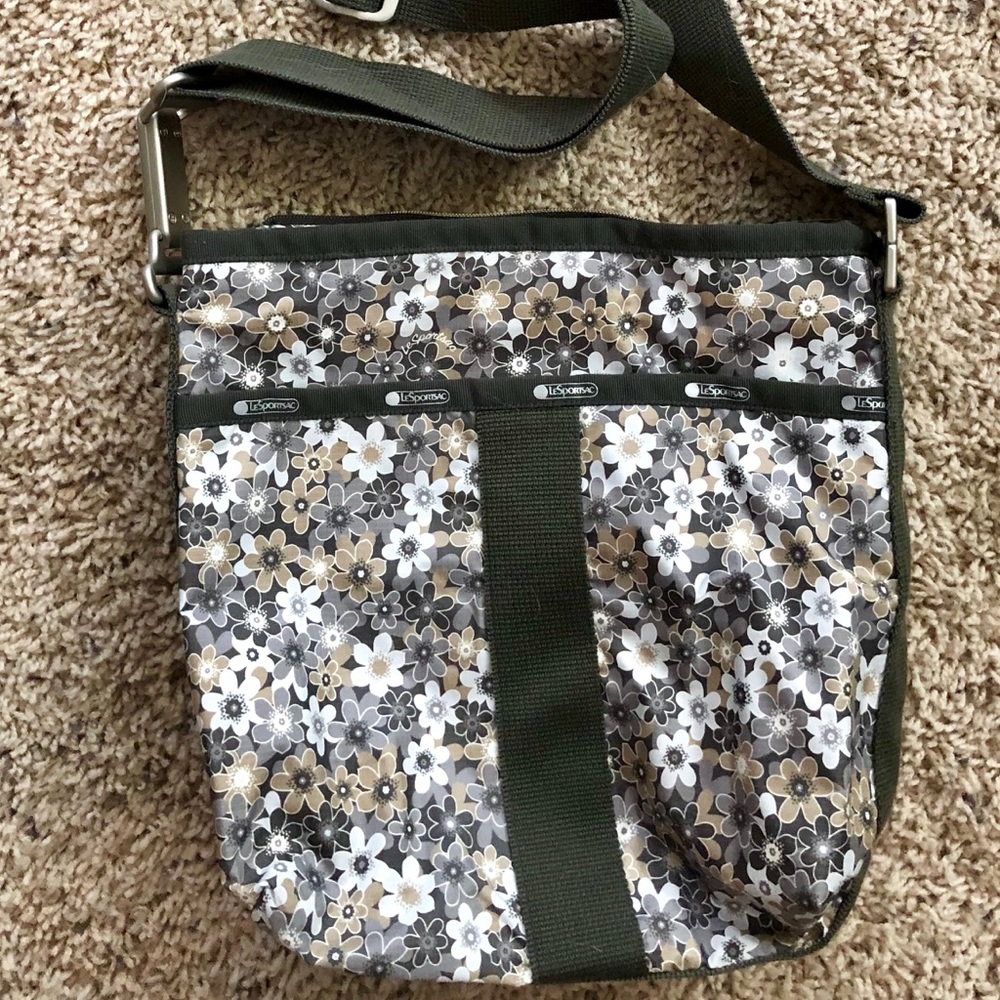 EUC LeSportSac Crossbody